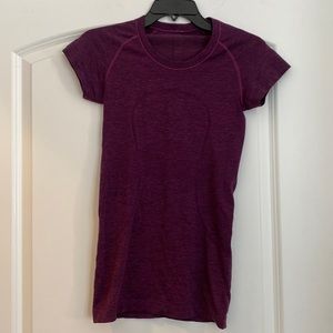 Lululemon short sleeve shirt